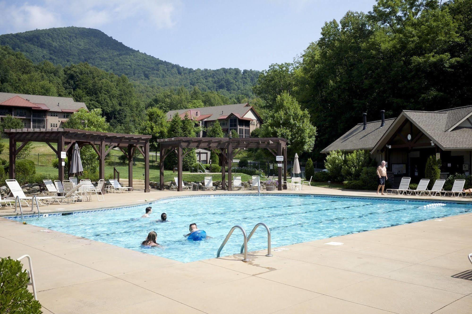 Peppertree Maggie Valley Aparthotel Екстериор снимка