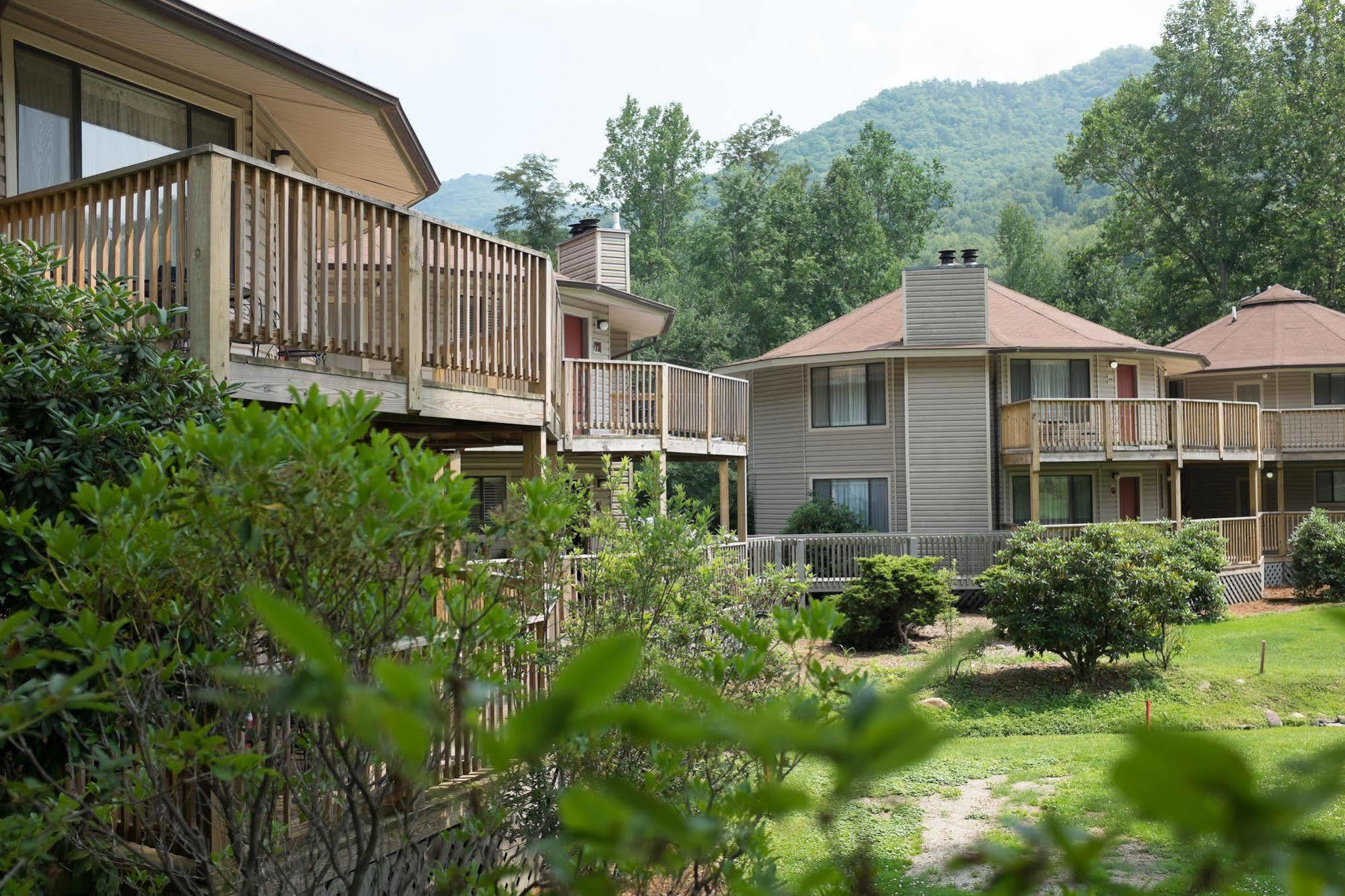 Peppertree Maggie Valley Aparthotel Екстериор снимка